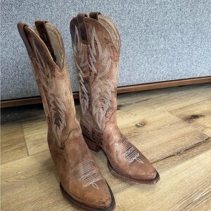 Idyllwind Tan Embroidered Heeled Boots